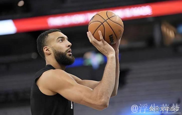 戈贝尔第50次投篮命中率超80%砍下20+10，仅逊于霍华德